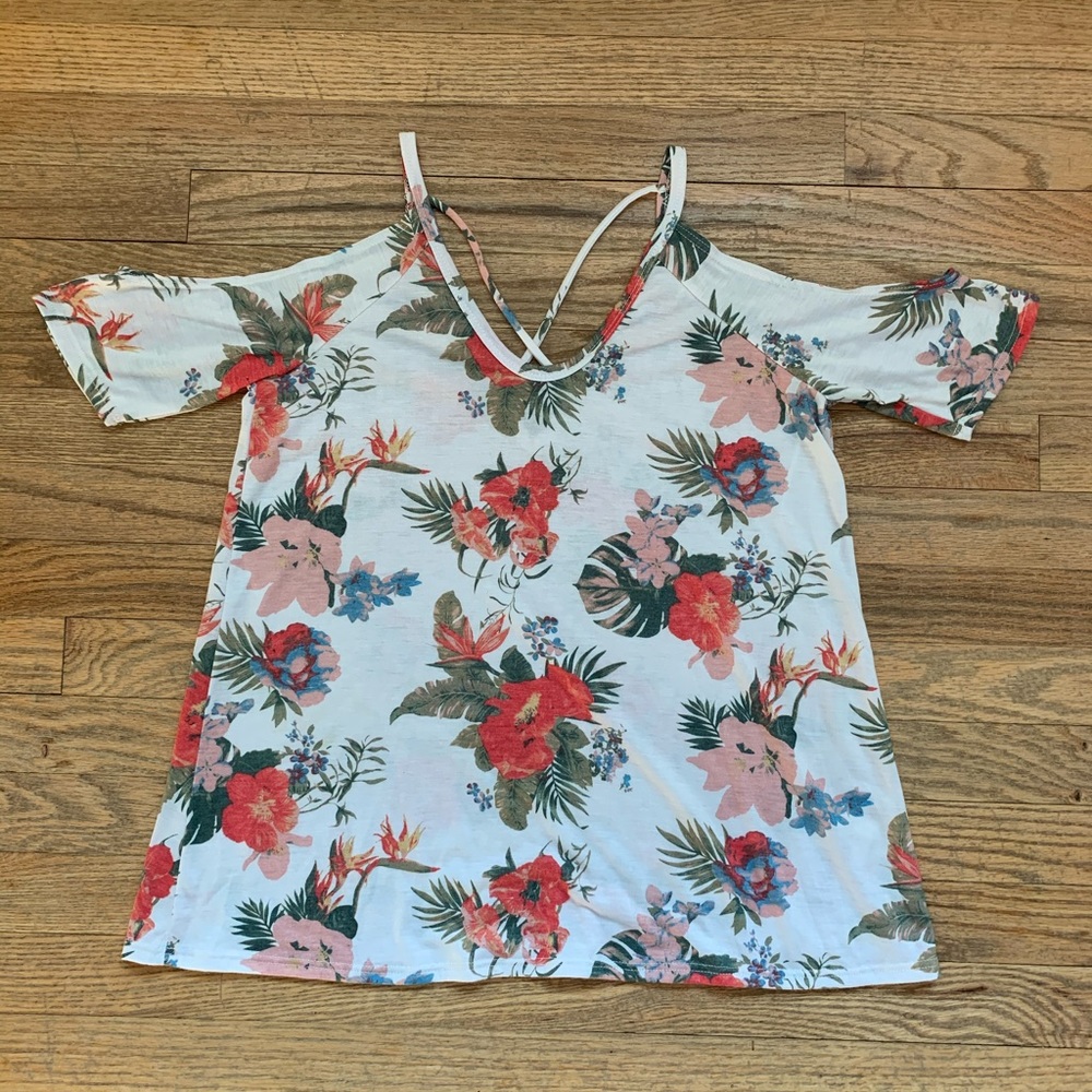 🌟FLORAL COLD SHOULDER TOP 🌸 - Picture 5 of 7
